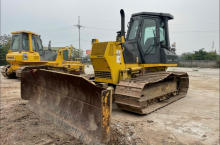 TUYỂN THỢ LÁI MÁY ỦI TẠI TÂY NINH – CƠ HỘI NGHỀ NGHIỆP LÂU DÀI