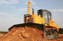 ### 🚜 Cho Thuê Xe Ủi Giá Rẻ Tại Bình Dương – Thiết Bị Mạnh, Phục Vụ Nhanh, Giá Siêu Tốt!