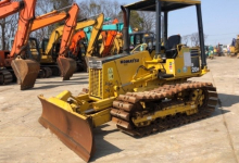 ### 💥 Cho Thuê Xe Ủi Giá Rẻ Tại Dĩ An, Bình Dương – Uy Tín 10 Năm, Giao Nhanh, Thi Công Chuẩn!