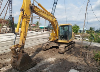 Cho Thuê Xe Xúc Tại Cần Thơ Giá Rẻ – Máy Khỏe – Thi Công Đúng Tiến Độ