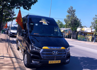 Dịch Vụ Thuê Xe 12 Chỗ Ở Thủ Dầu Một Bình Dương: Sự Linh Hoạt Trong Việc Di Chuyển