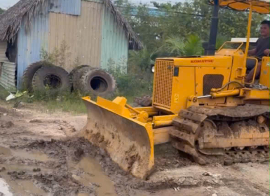 Cho Thuê Xe Ủi Tại Vĩnh Long: Giải Pháp San Lấp Mặt Bằng Nền Đất Yếu Tối Ưu